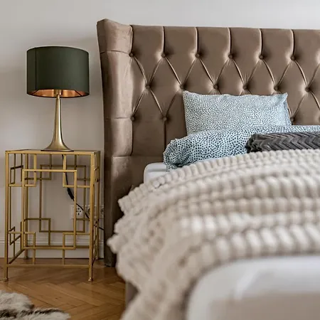 Katie's Parliament Apartament *